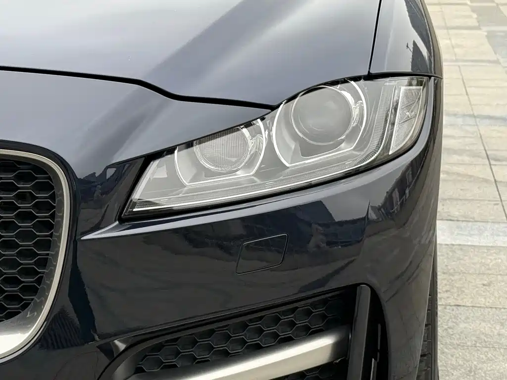 Jaguar F-PACE 3.0 SC 4WD R-Sport Sport Edition, фото 4