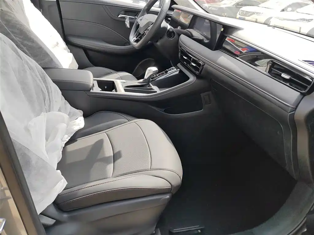 ROEWE  I5
