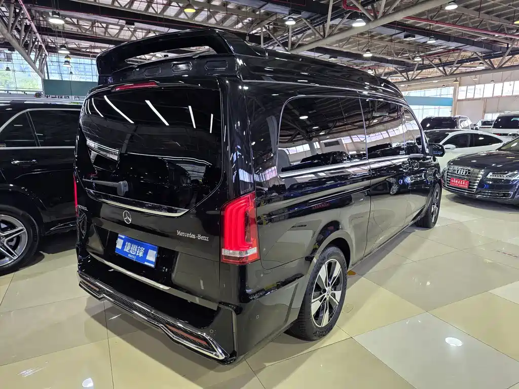 Mercedes-Benz V-Class V 2022 V 260 L Luxury