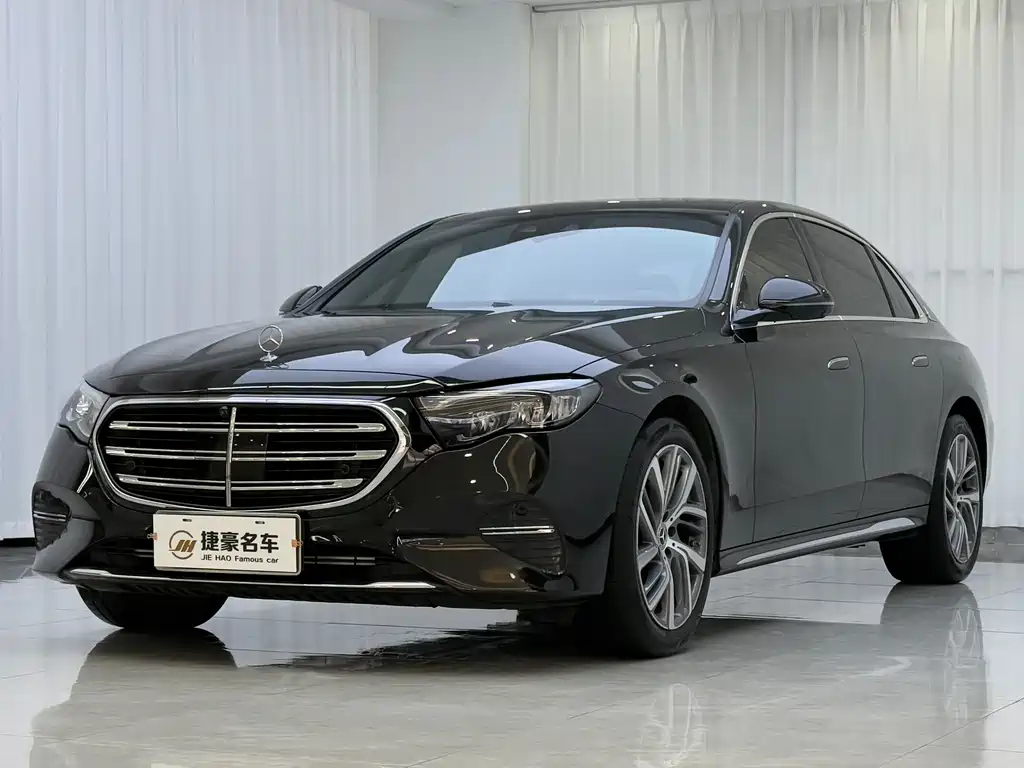 Mercedes-Benz E-Class 2025