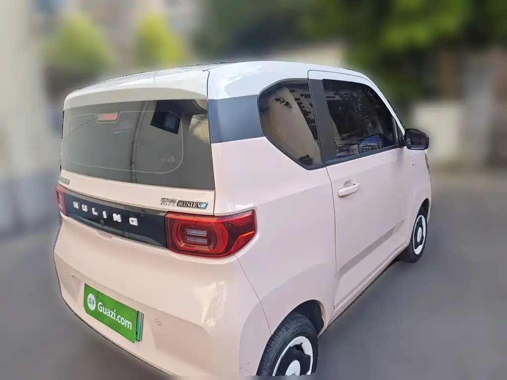 Wuling MINIEV — миниатюра 4