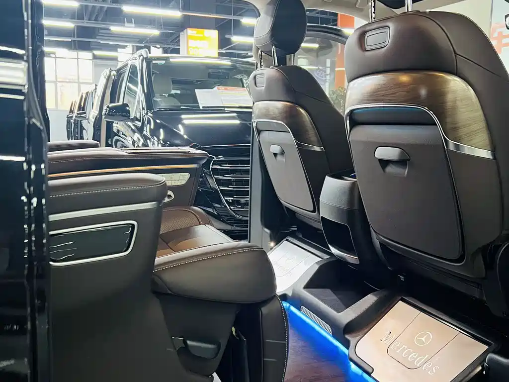 MERCEDES-BENZ V CLASS