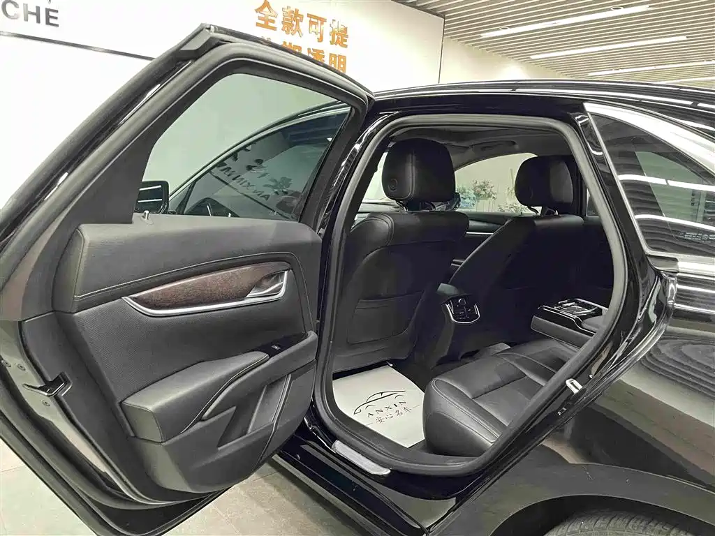 Cadillac XTS — миниатюра 11