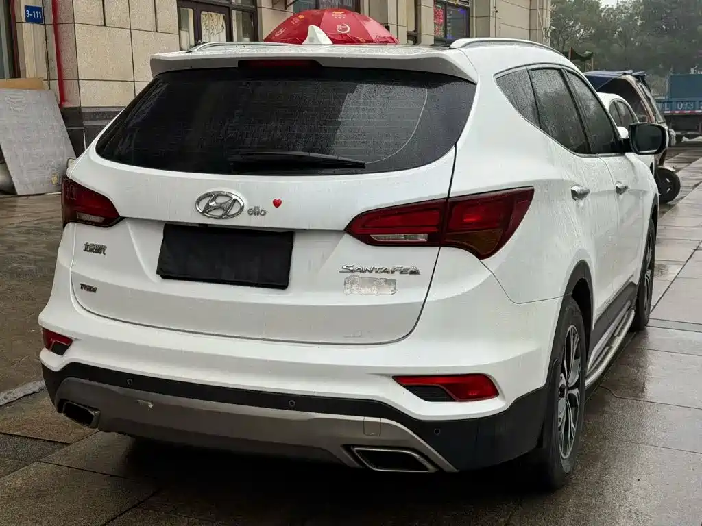 Hyundai Santa Fe — миниатюра 6