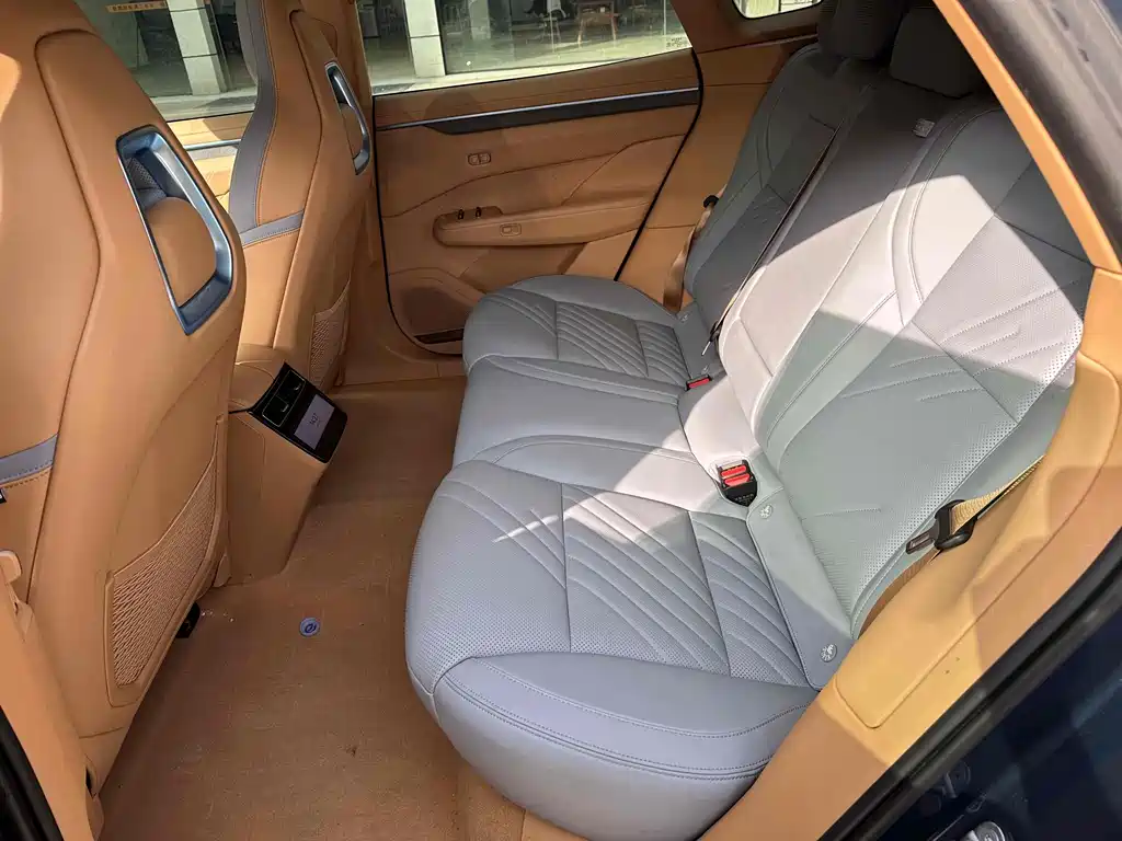 ZEEKR EXTREME KRYPTON 001