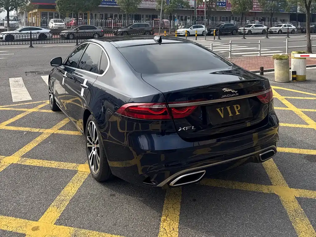 Jaguar XFL — миниатюра 13