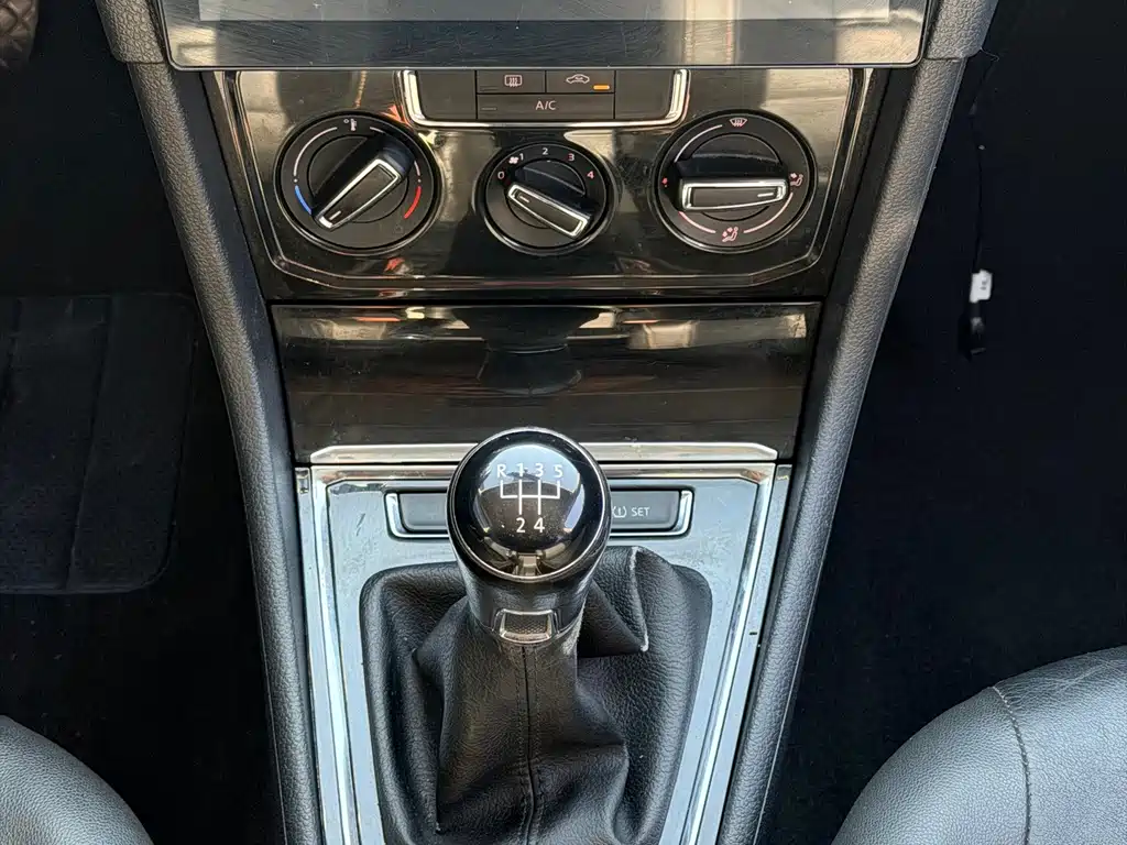 Volkswagen Bora — миниатюра 14