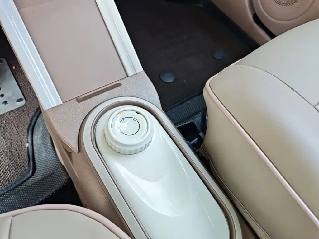 Wuling MINIEV — миниатюра 14