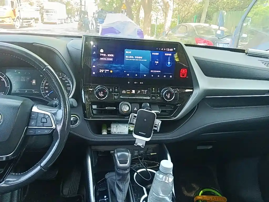 Toyota Highlander — миниатюра 13