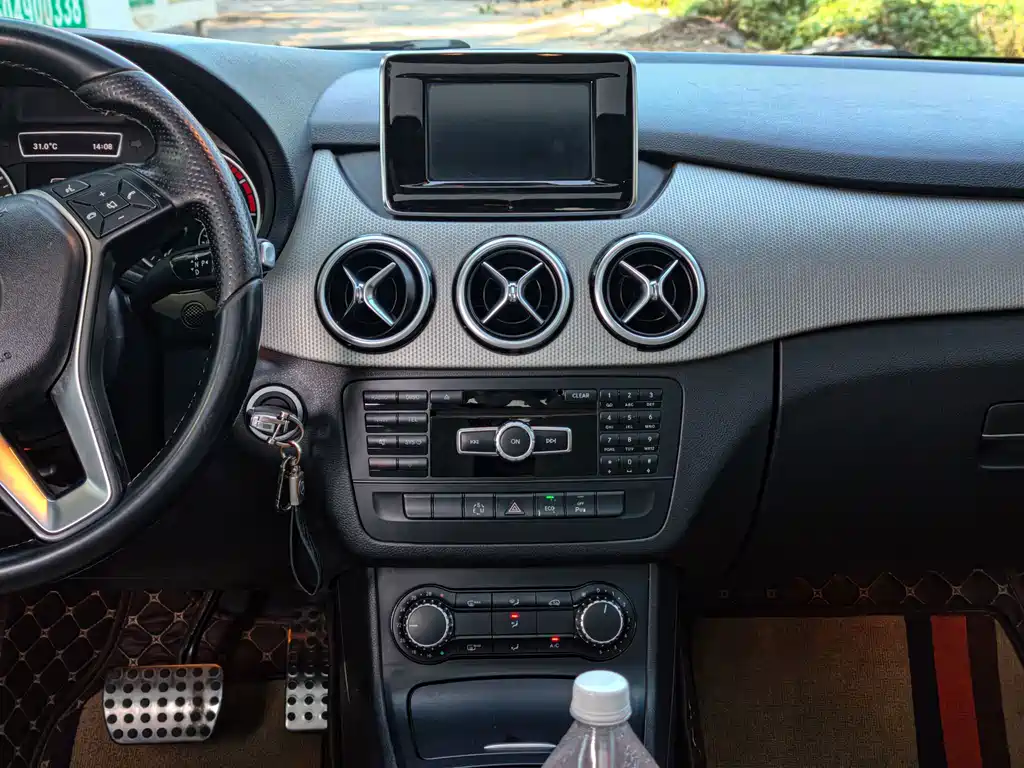 Mercedes-Benz B-Class — миниатюра 14
