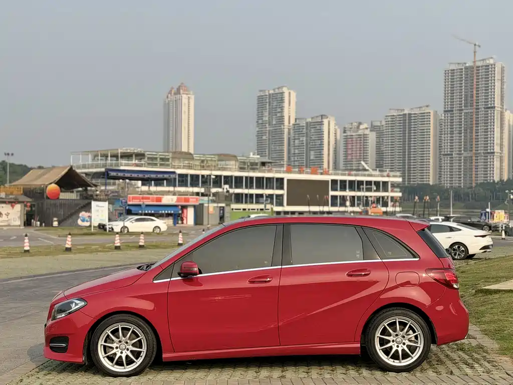 Mercedes-Benz B-Class — миниатюра 4