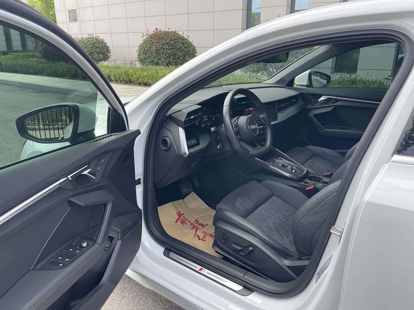 Audi A3 1.4 л 2022 г. Белый, пробег 35000 км
