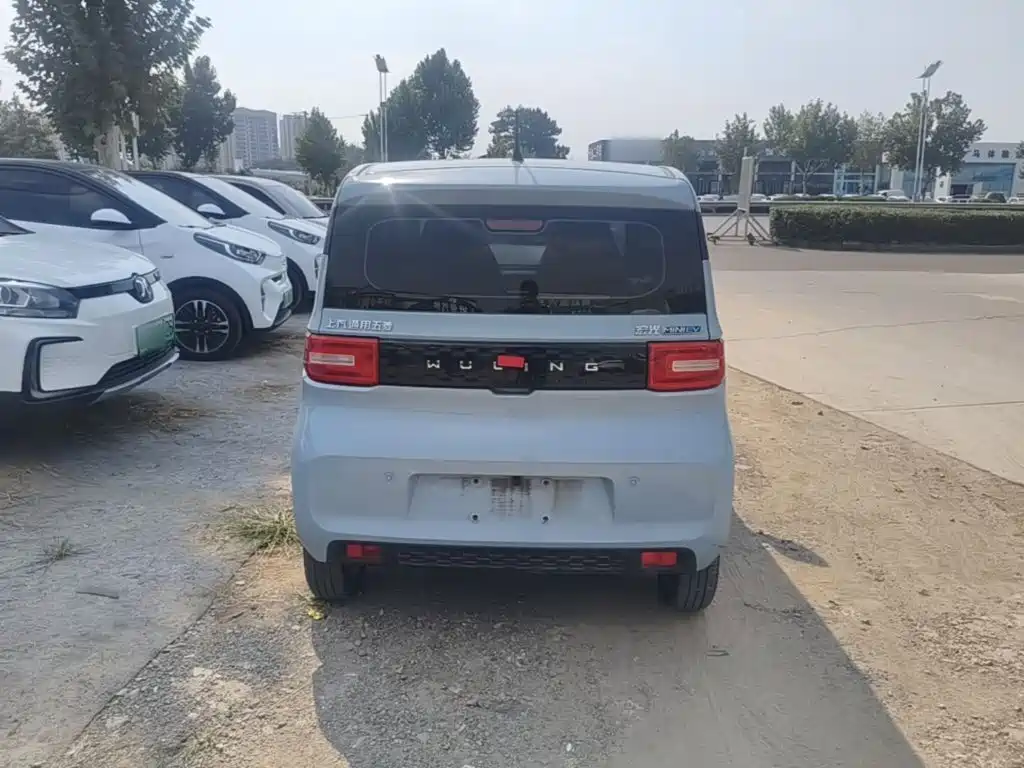 Wuling MINIEV — миниатюра 6