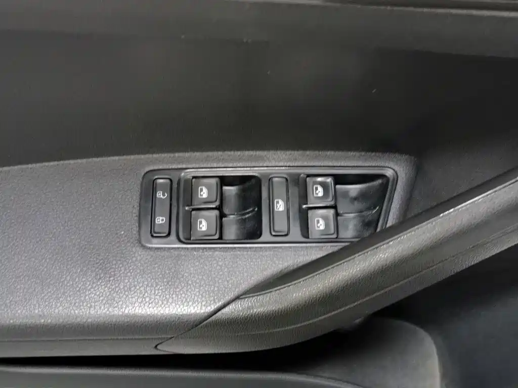 Volkswagen Jetta — миниатюра 9