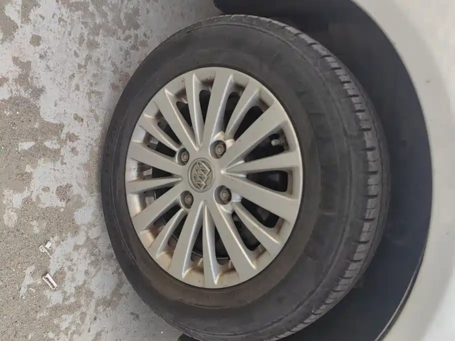 Buick Excelle — миниатюра 6