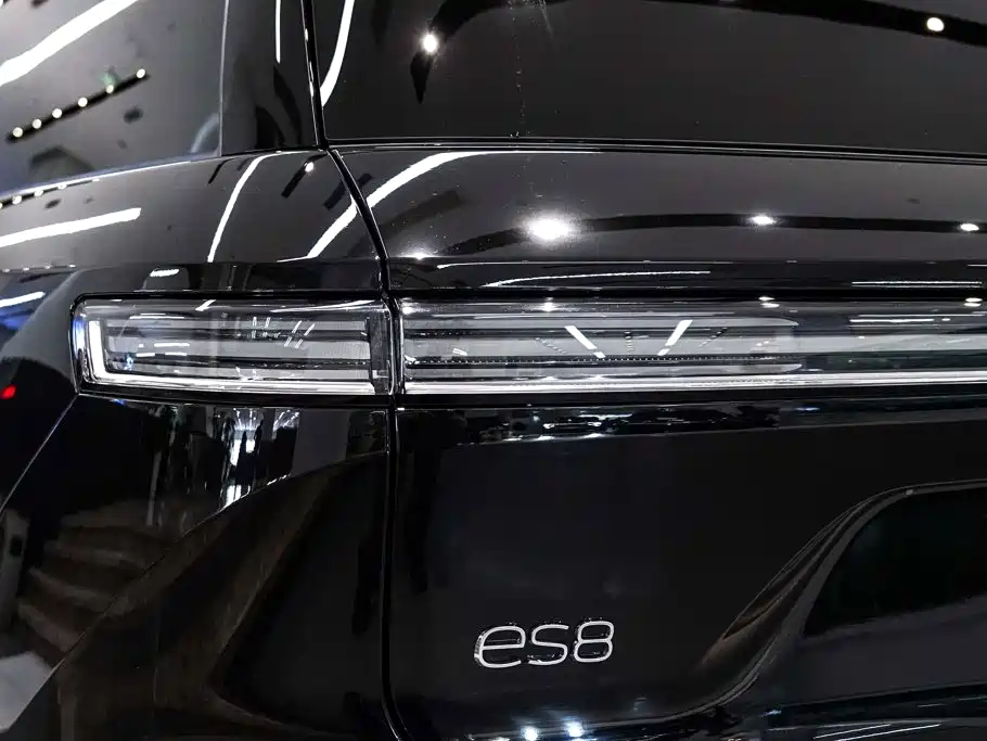 NIO ES8 — миниатюра 10