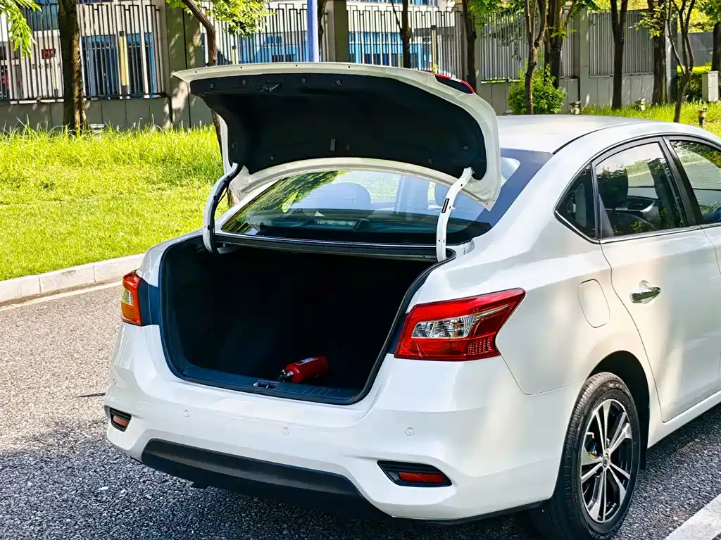 Nissan Sylphy — миниатюра 14