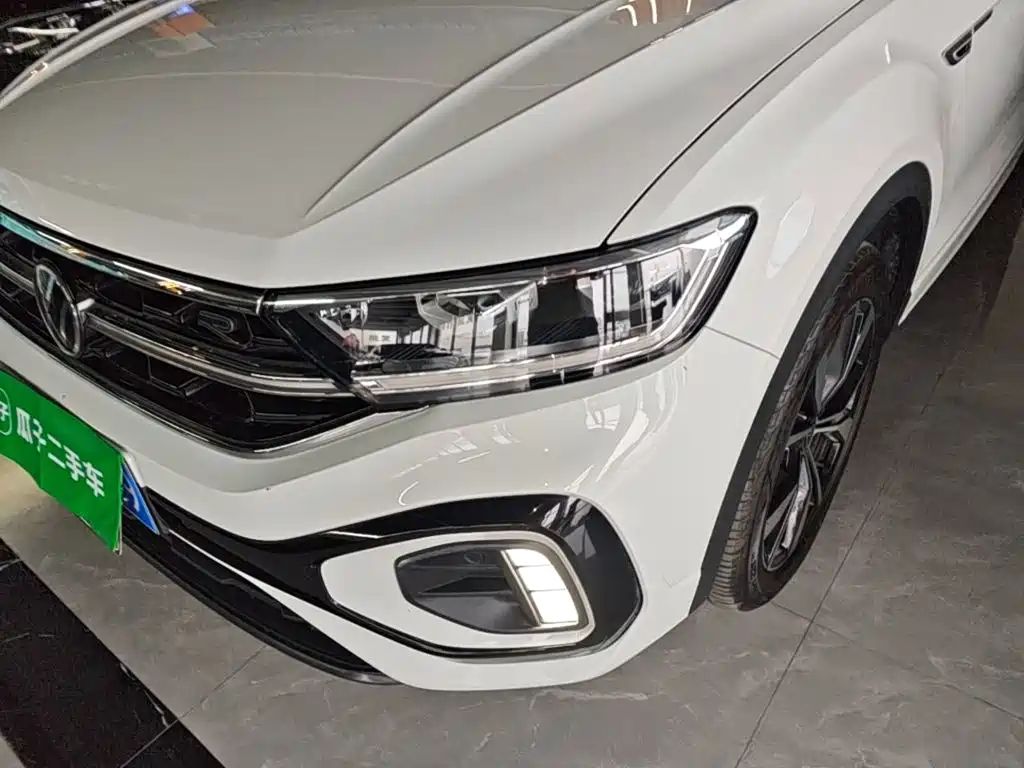 Volkswagen T-Roc — миниатюра 24