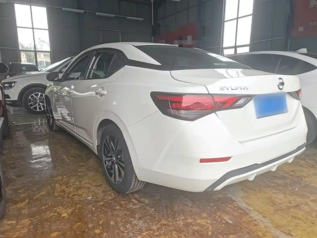 Nissan Sylphy 2021 1.6L XL CVT Enjoy