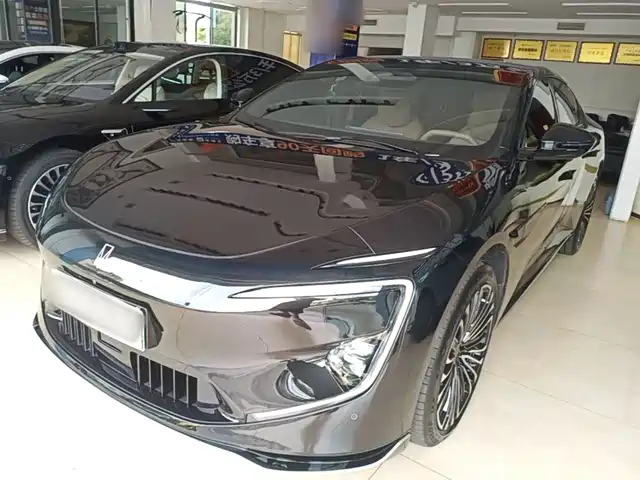 2025 Avatr 12