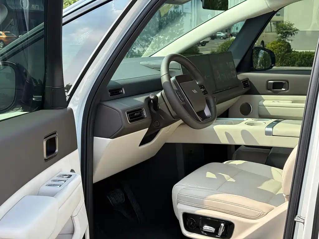 Li Auto Li MEGA — миниатюра 7
