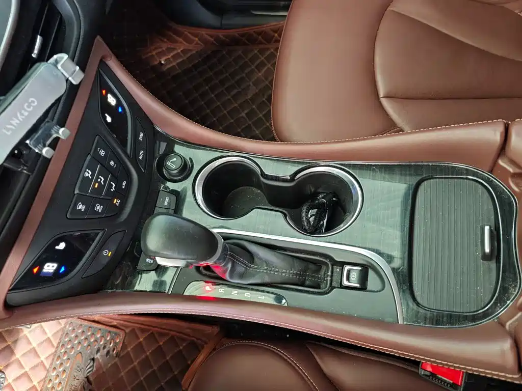 Buick Envision Plus — миниатюра 12