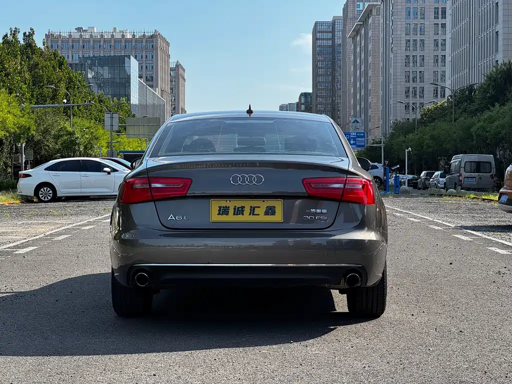 Audi A6L — миниатюра 6