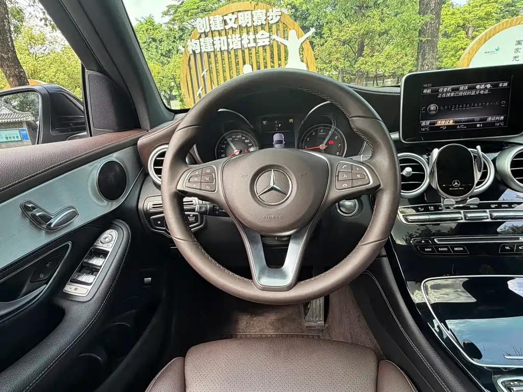 Mercedes-Benz GLC — миниатюра 19