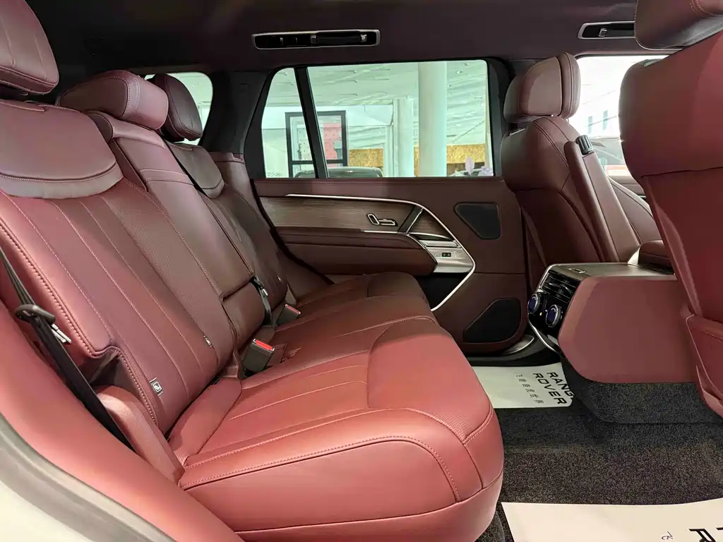 Land Rover Range Rover — миниатюра 20