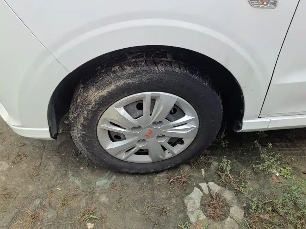 Wuling Hongguang — миниатюра 23
