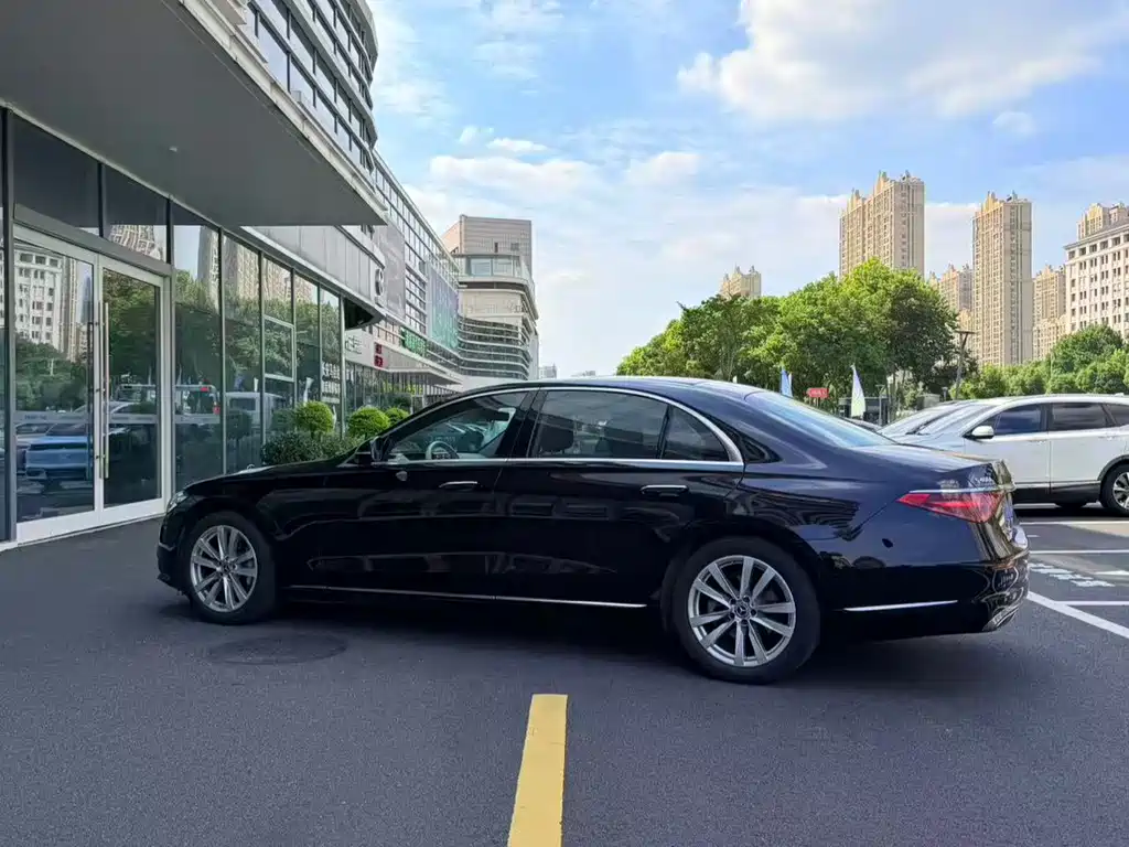 Mercedes-Benz S-Class — миниатюра 7