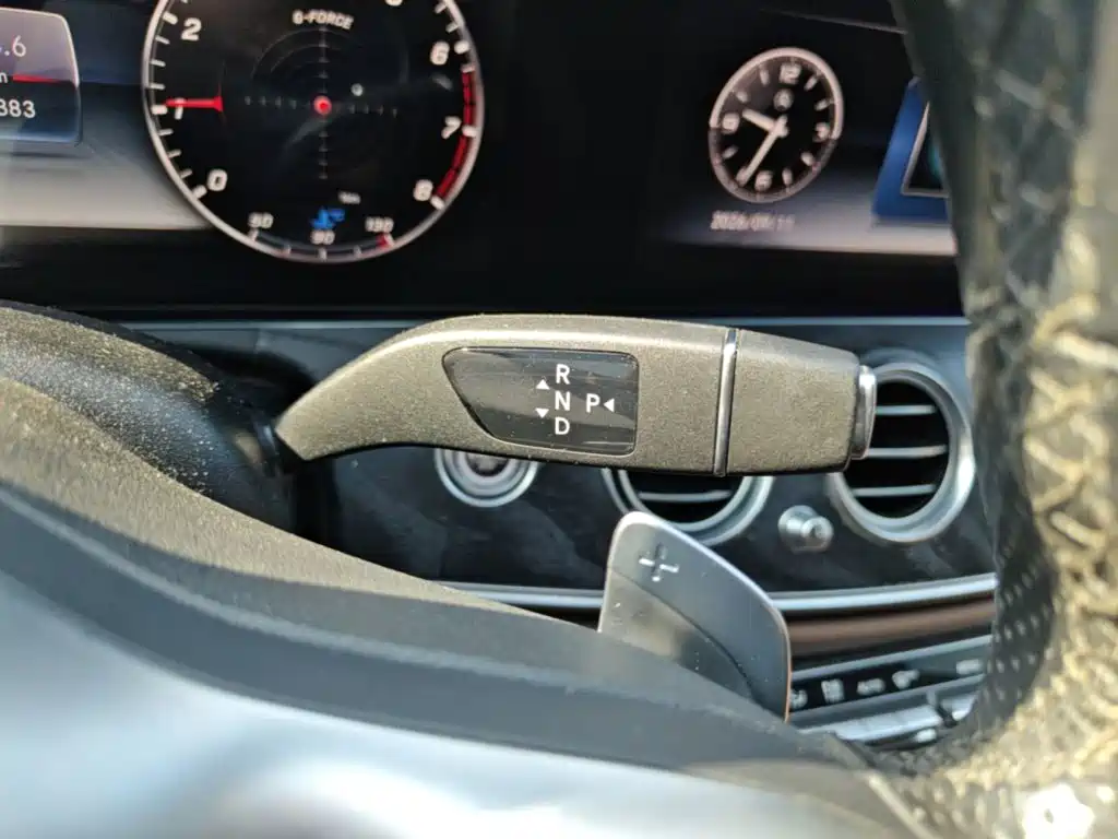 Mercedes-Benz E-Class (Import) — миниатюра 14