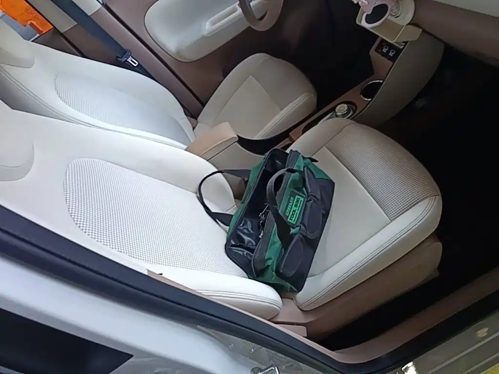 Wuling MINIEV — миниатюра 25