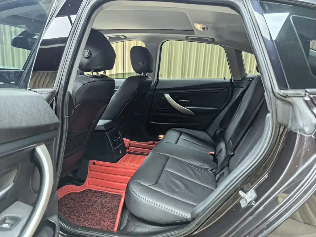 BMW 3 Series GT — миниатюра 6