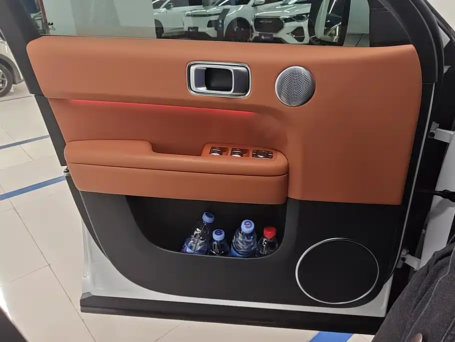 Li Auto Li L6 — миниатюра 7