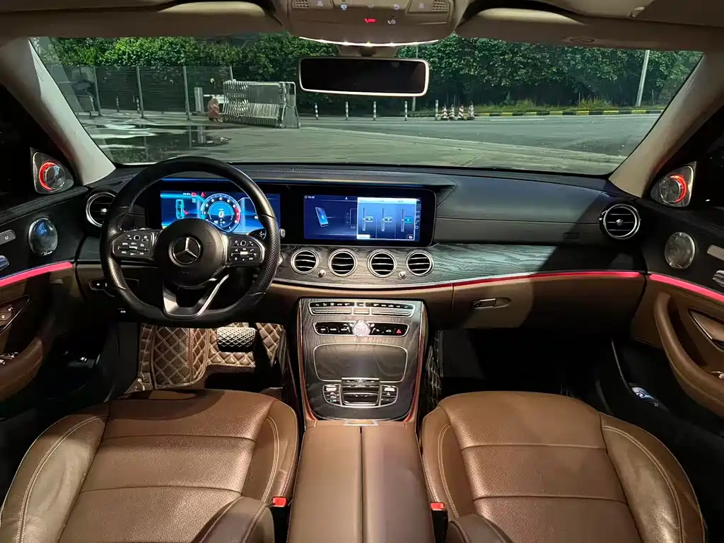 Mercedes-Benz E-Class — миниатюра 5