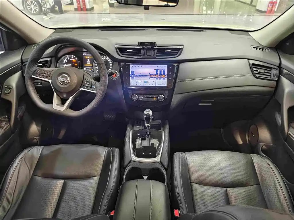 Nissan X-Trail — миниатюра 6