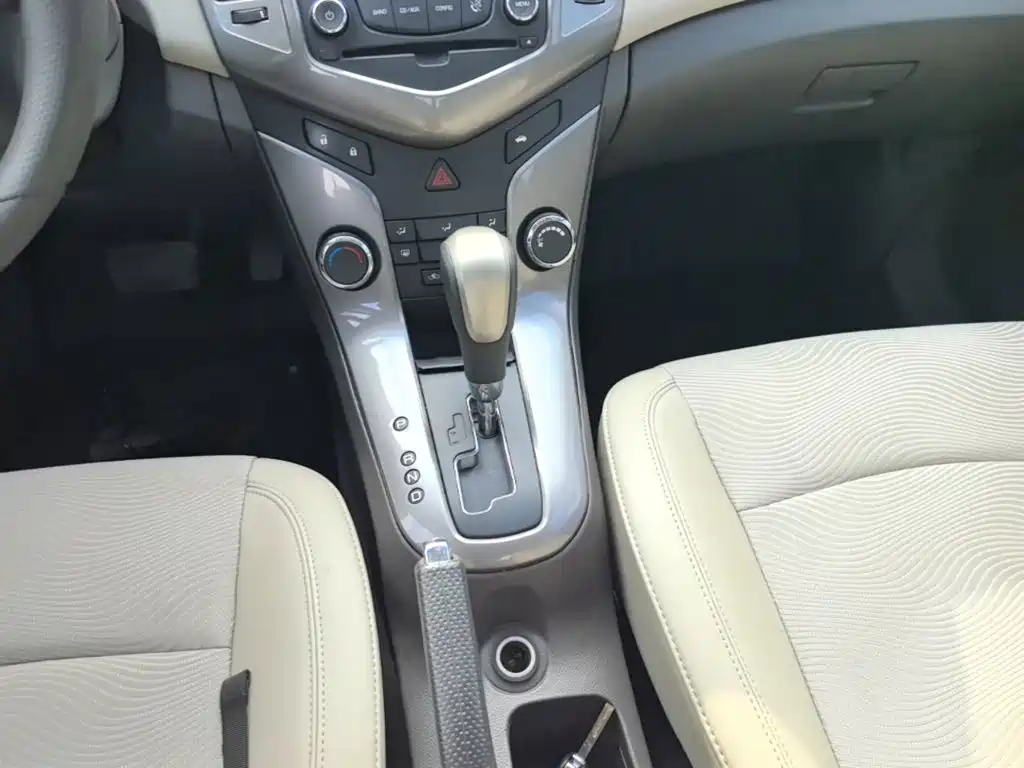 Chevrolet Cruze — миниатюра 14