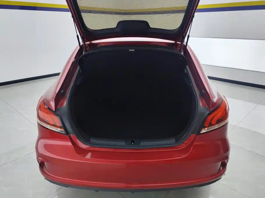 MG MG6 — миниатюра 4