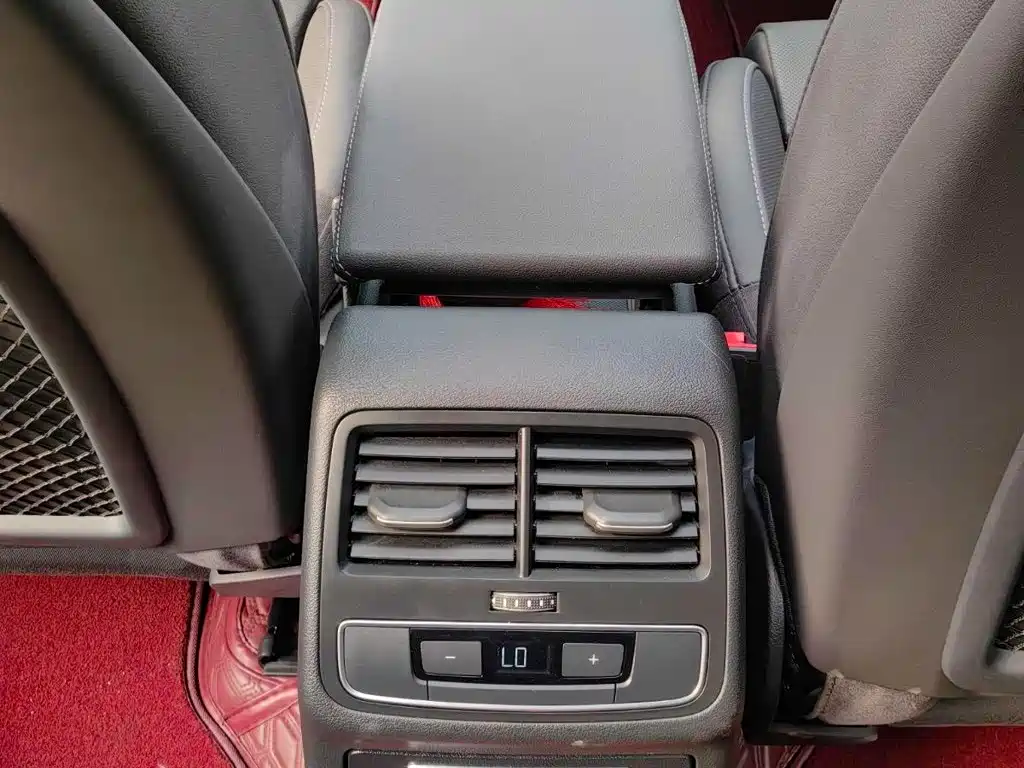 Audi A4L — миниатюра 11