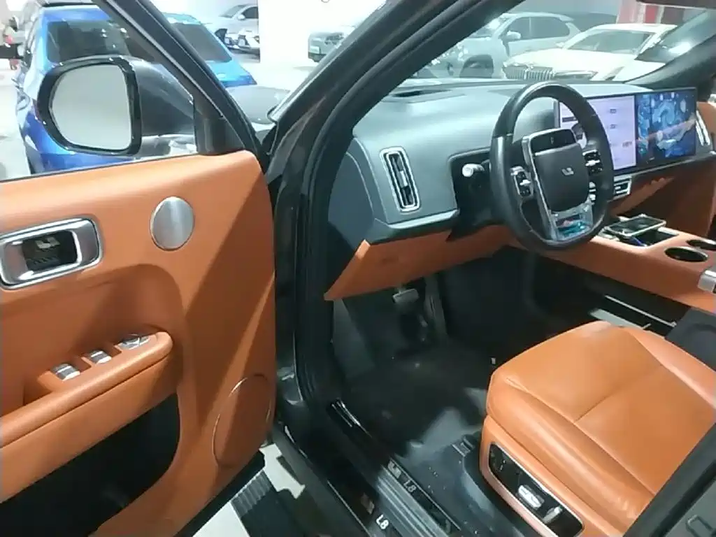 Li Auto Li L8 — миниатюра 16