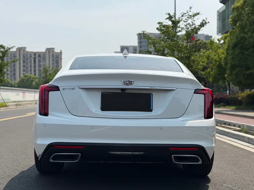 Cadillac CT5 — миниатюра 10