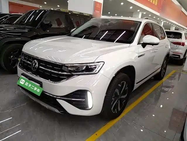Volkswagen Tharu