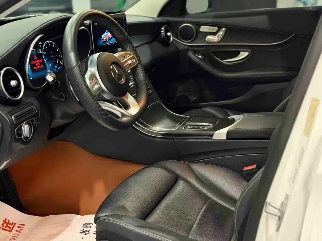 Mercedes-Benz C-Class — миниатюра 7