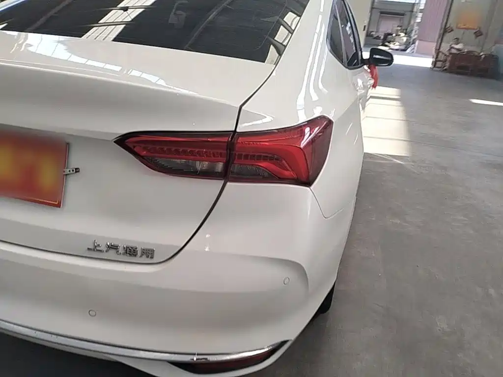 Buick Verano — миниатюра 8