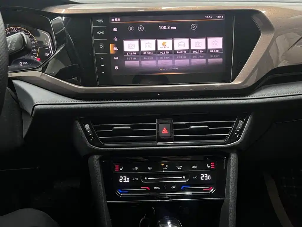 Volkswagen Tharu — миниатюра 10