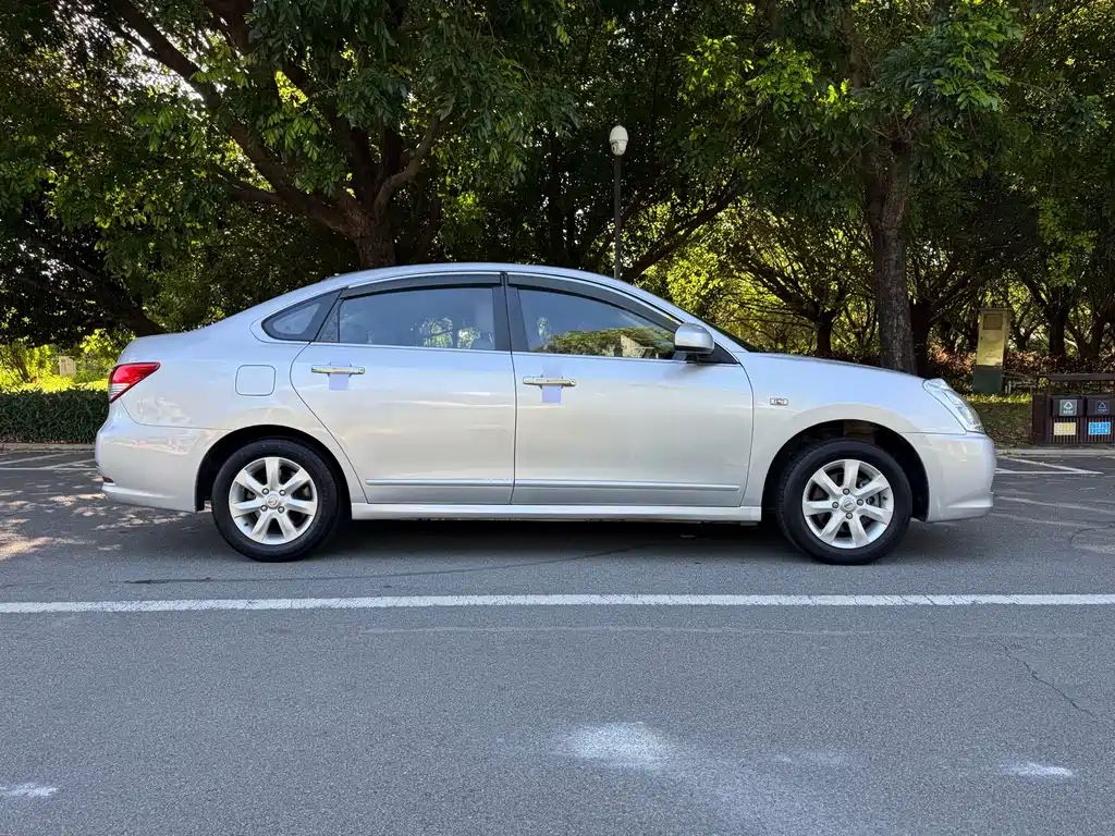 Nissan Sylphy 2012 1.6XE MT Comfort