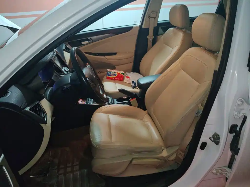 Changan Eado — миниатюра 16