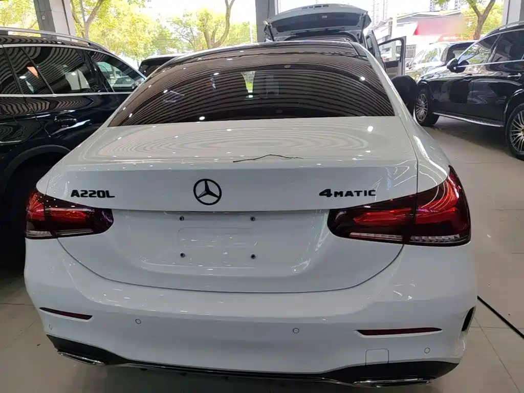 Mercedes-Benz A-Class — миниатюра 6