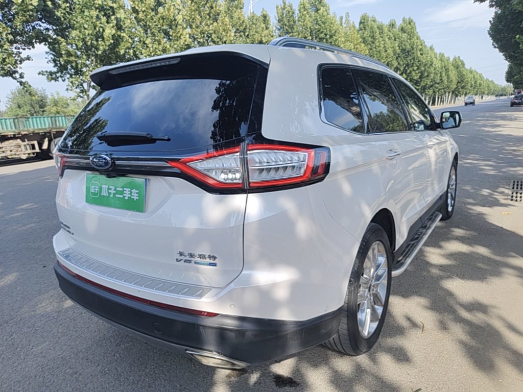 Ford Edge — миниатюра 7